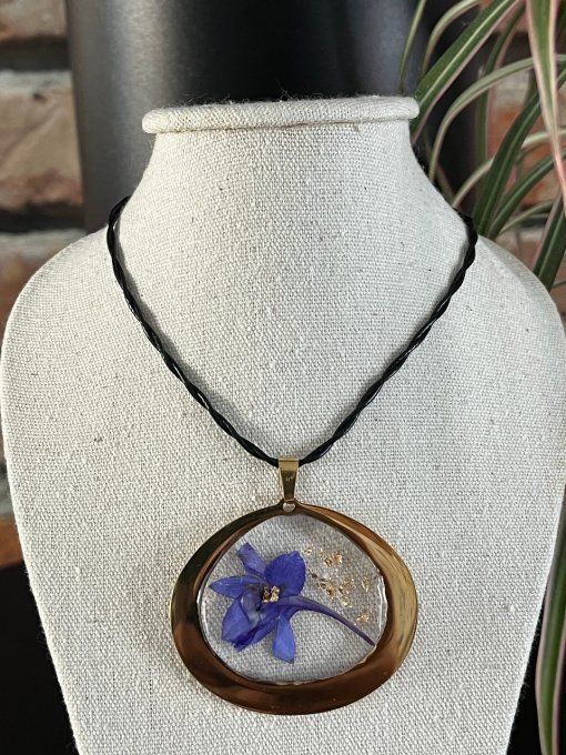 Collier fleur de delphinium