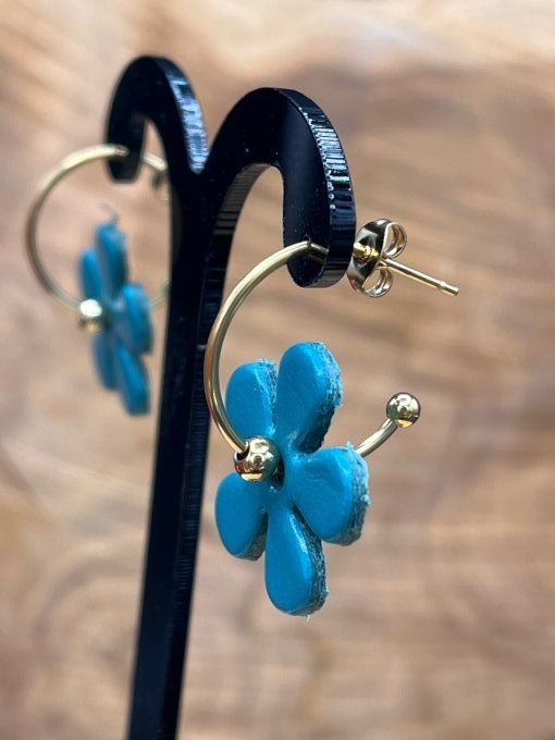 Boucles d'oreilles en cuir et en acier 